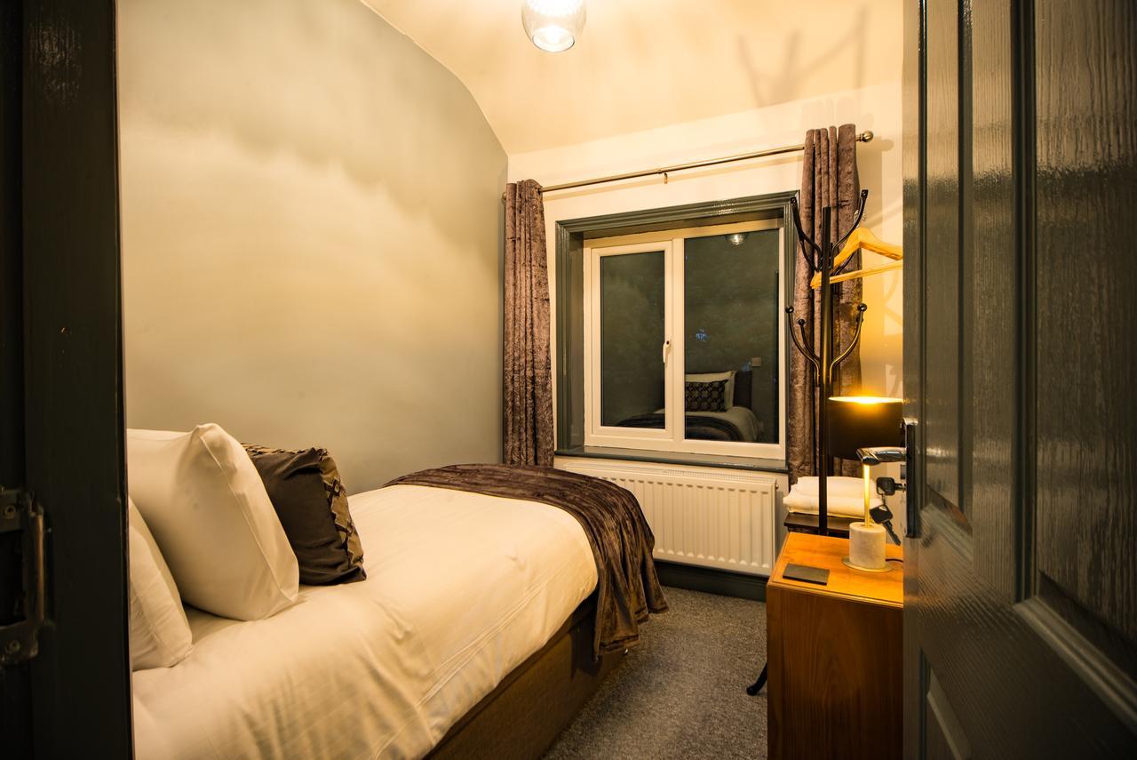 Barnston House - Heswall - Spacious Homely Holiday Home By Rework Accommodation Buitenkant foto